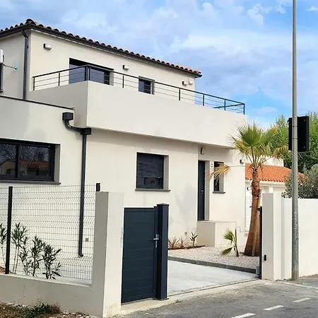 - Piscine Wifi Parking